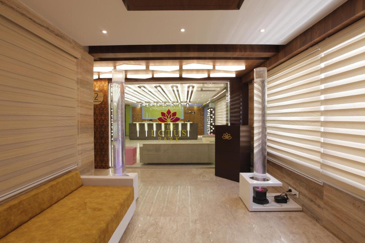 Hotel The Lotus Park Ahmedabad Exterior foto